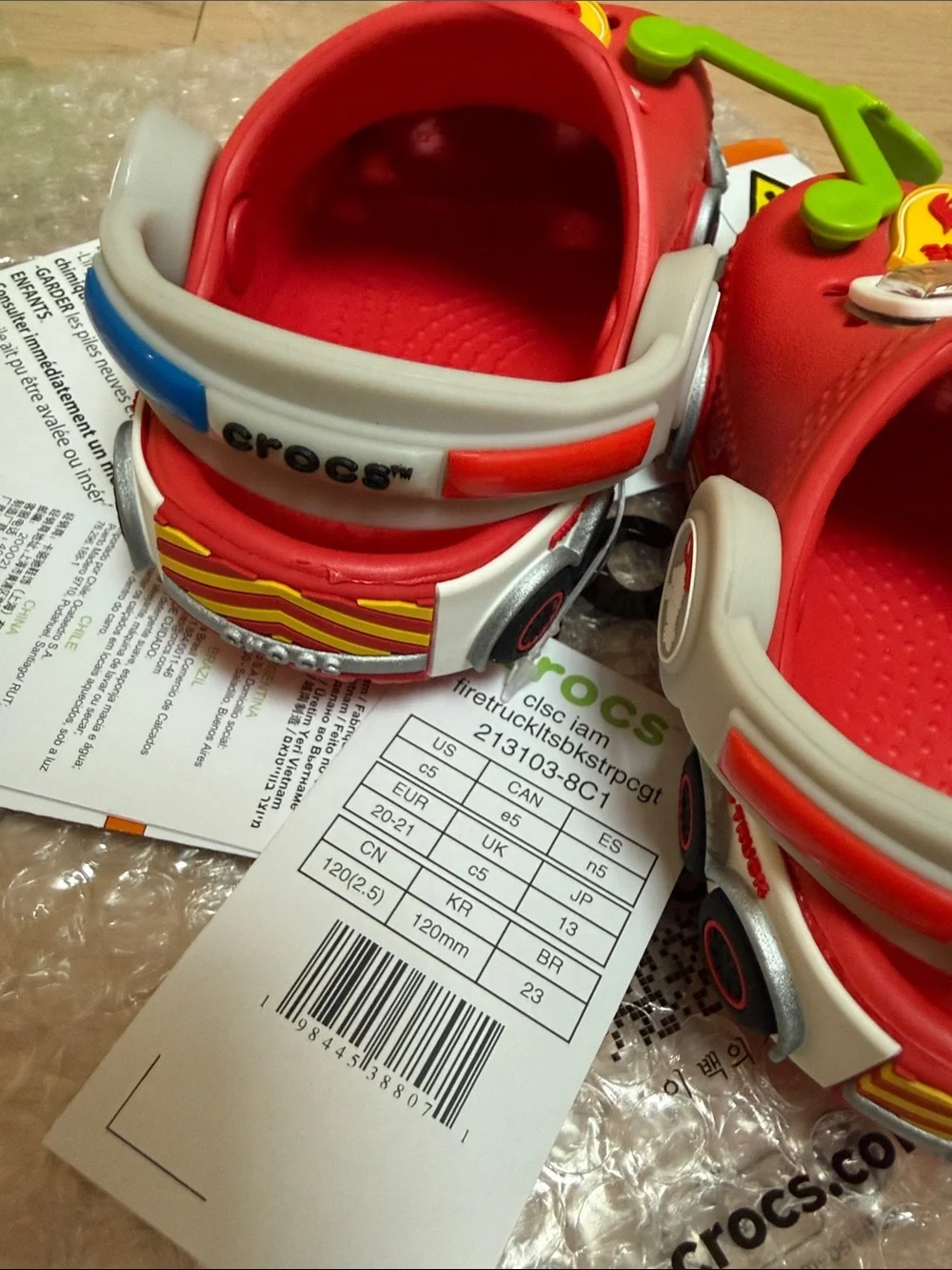 Crocs Kids' Red Light-Up Fire Rescue Clogs boys sz 5